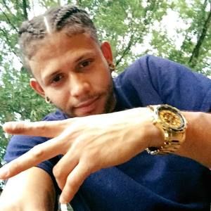 Meet your Posher, Emmanuel